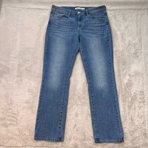 Levis Womens Size 12 Mid Rise Straight Leg Jeans Blue Denim Medium Wash Classic